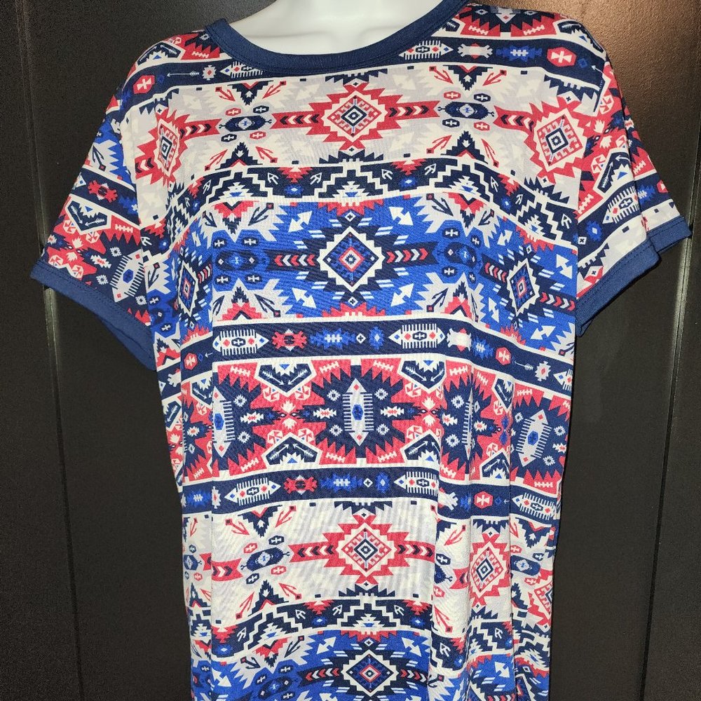 Lularoe Liv Aztec Tshirt Sz L NWT